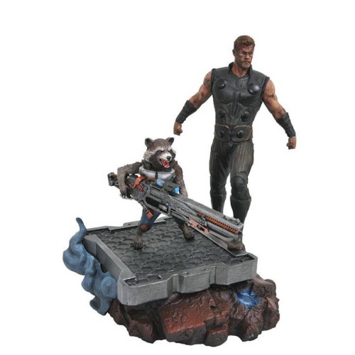 Diamond Marvel Premier Avengers 3 - Thor Rocket Statue