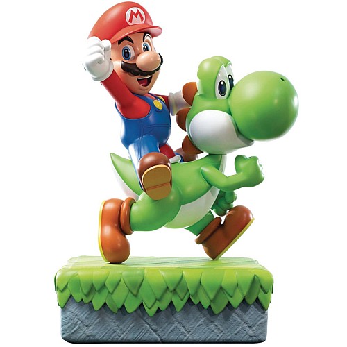 First4figures Super Mario Mario & Yoshi Resin