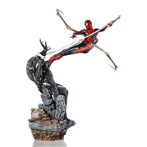 Iron Studios Avengers Endgame Iron Spider Vs Outrider Scale 1 10