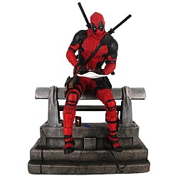 Diamond Select Toys Marvel Premier Collection Deadpool Apr202656