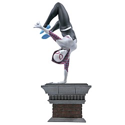 Diamond Marvel Gallery Handstand Spider Gwen
