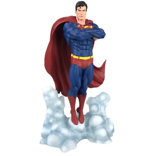 Diamond Dc Gallery Superman Ascendant 25cm